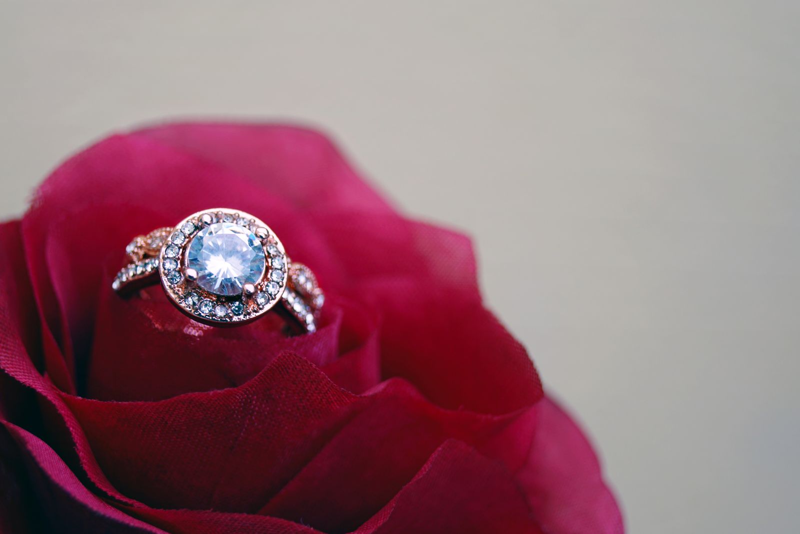 Minimal Pavé Diamond Band - Babe Carat preview product image 3